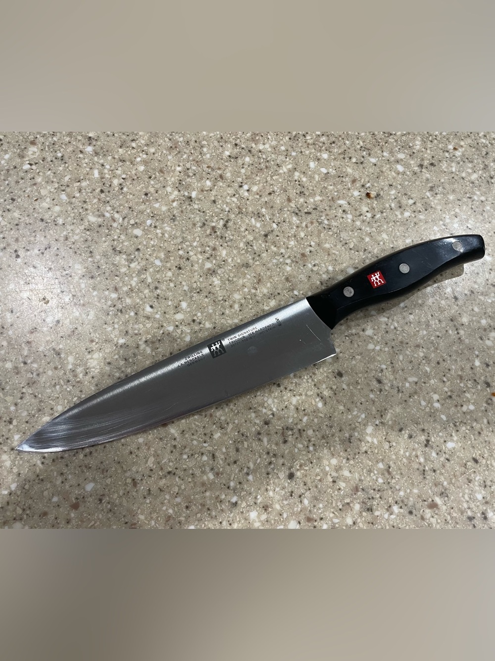 Zwilling J.A. Henckels Twin Signature 8-inch Chef's Knife Made in Germany